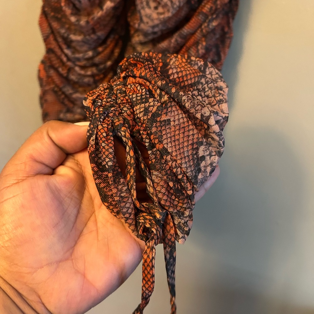 I.Am.Gia pants -ruched Snakeskin Print Pants in brown/rust - Picture 6 of 11
